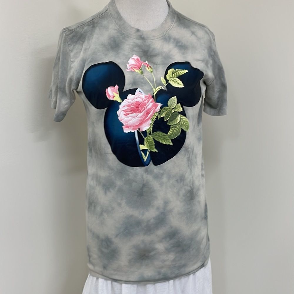 Grayishโblueย tie-dye Disney Mickey Mouse T-shirt with pink Rose size XS